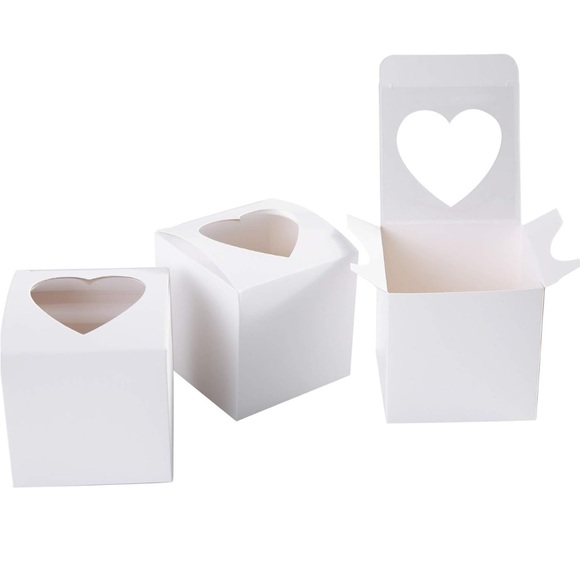 New! 50pc 3x3x3β Mini White Favor Boxes with Heart Shaped Acetate Windows - Picture 9 of 10